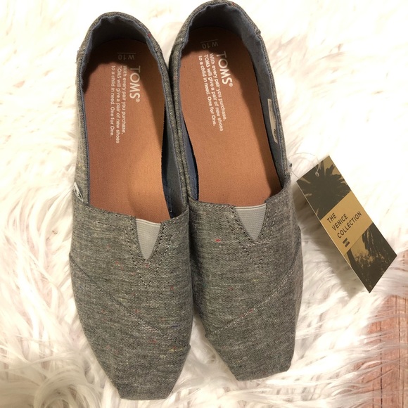 Toms Shoes - NWT Tom’s classic black multi speckle chambray
